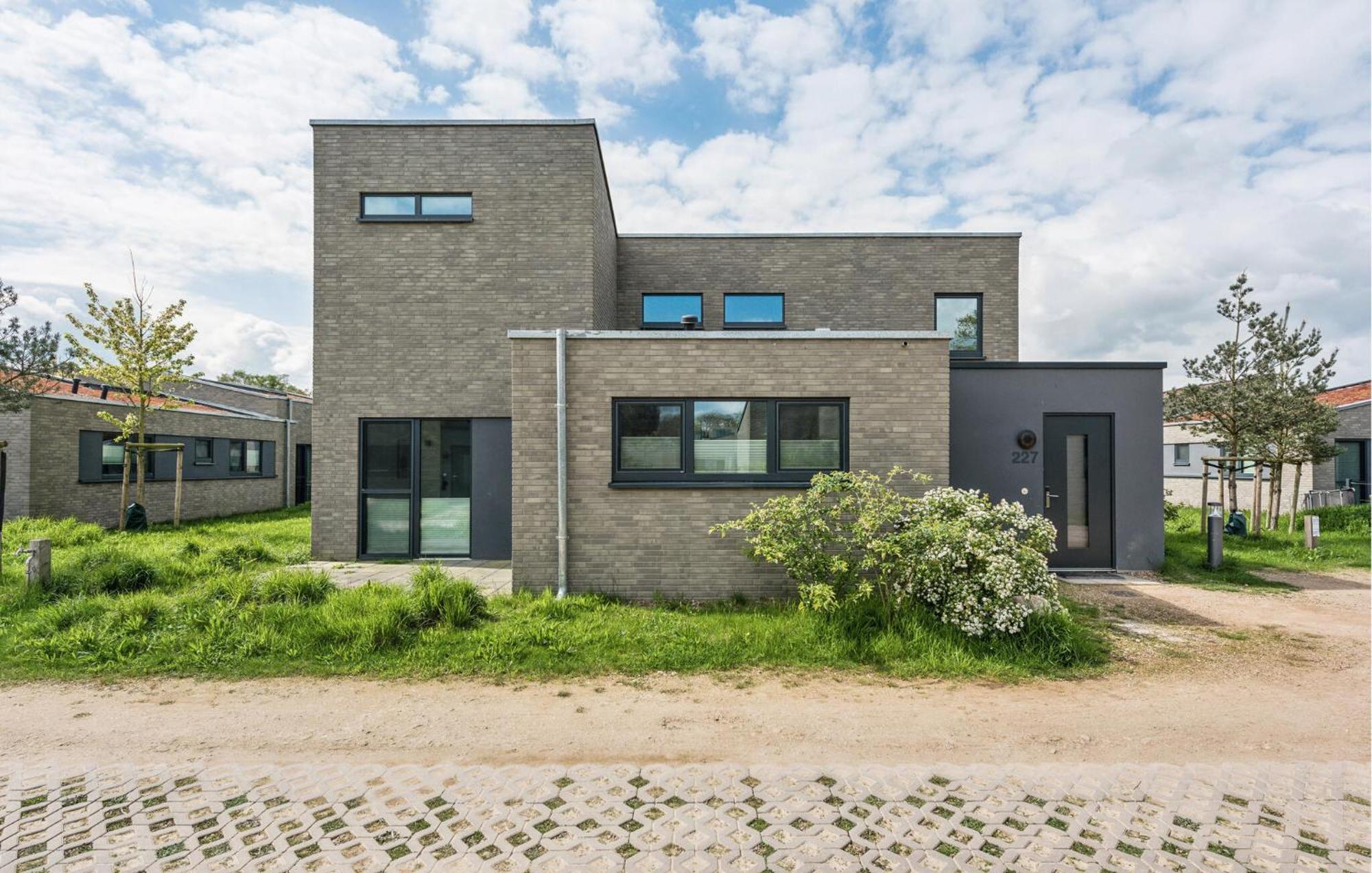 Cozy Home In Lembruch-Duemmer See With Sauna Εξωτερικό φωτογραφία