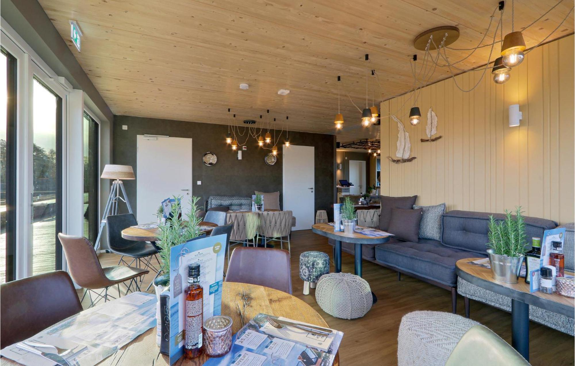 Cozy Home In Lembruch-Duemmer See With Sauna Εξωτερικό φωτογραφία