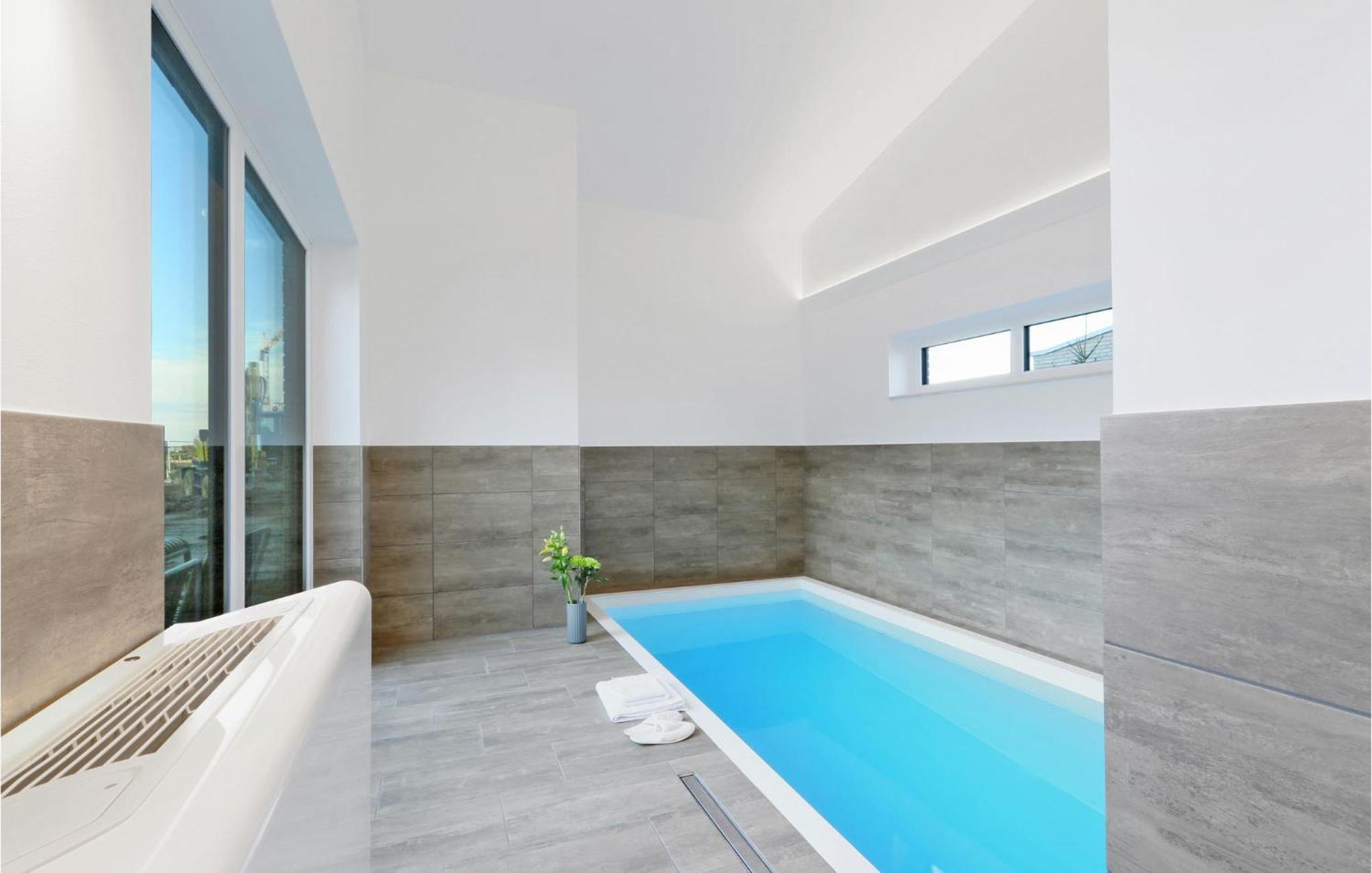 Cozy Home In Lembruch-Duemmer See With Sauna Εξωτερικό φωτογραφία